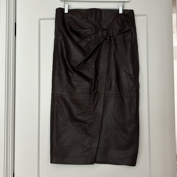 Zara skirt - Picture 4 of 4